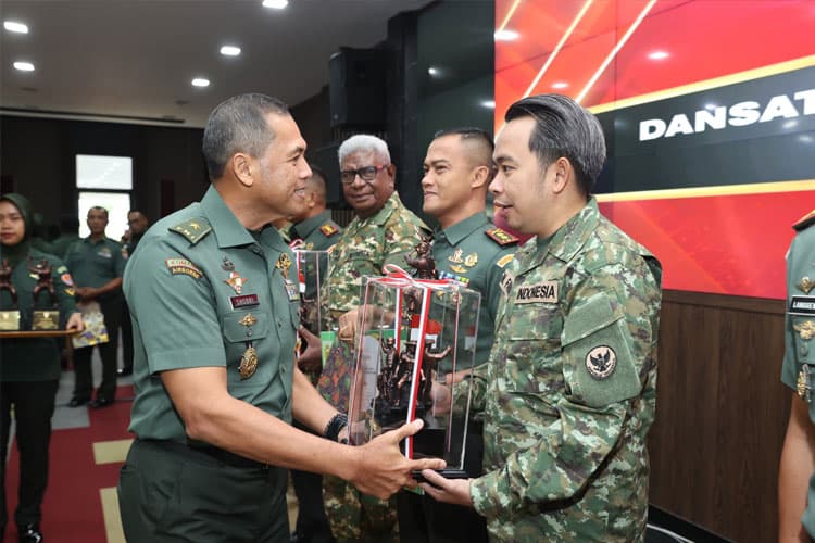 Pemkab Jember dan Kodim 0824 Sabet Penghargaan dalam TMMD ke-124